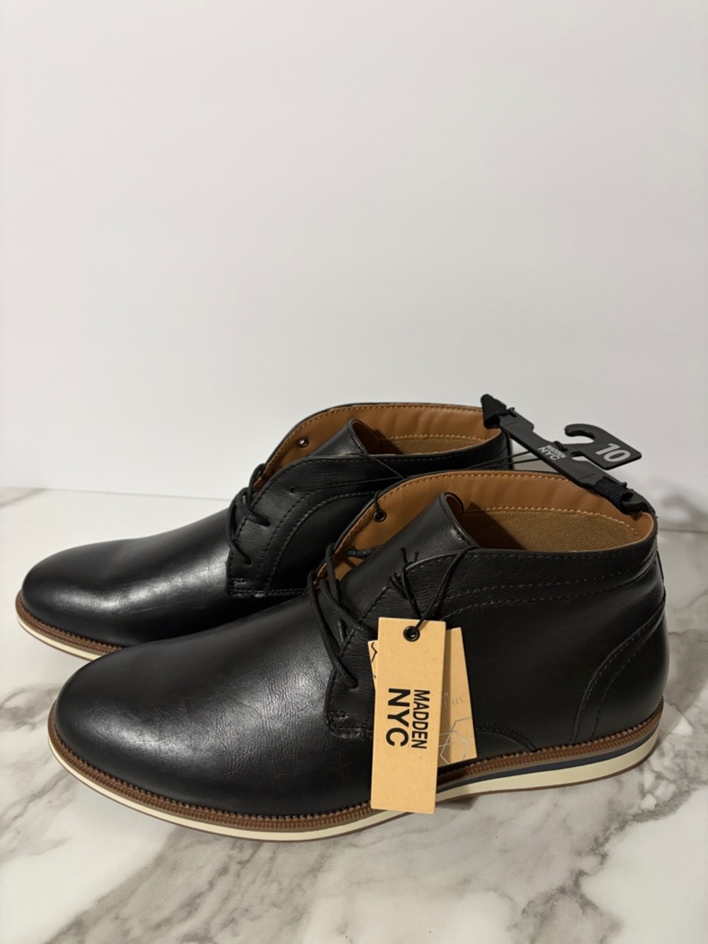 Madden NYC - 10 Men's Black Leather Chukka Dress Boots